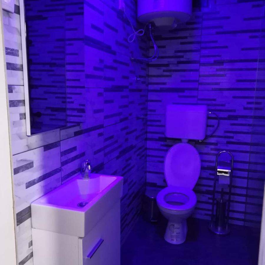 Apartman U Centru Šid Eksteriør bilde