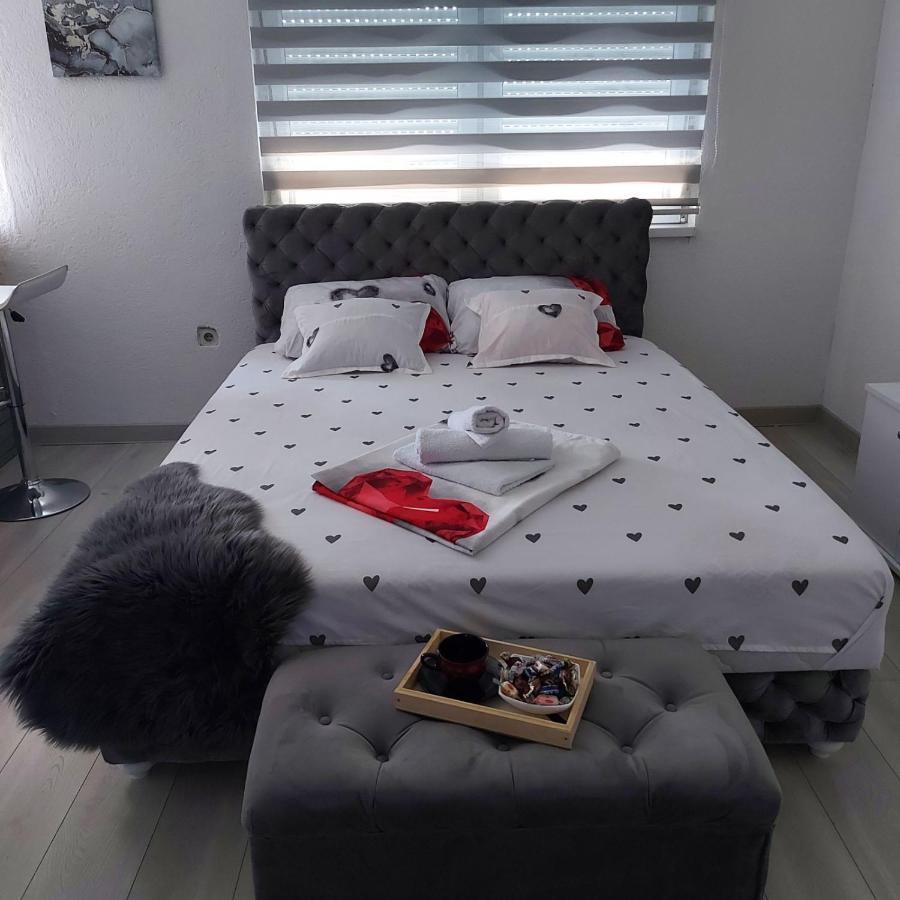 Apartman U Centru Šid Eksteriør bilde
