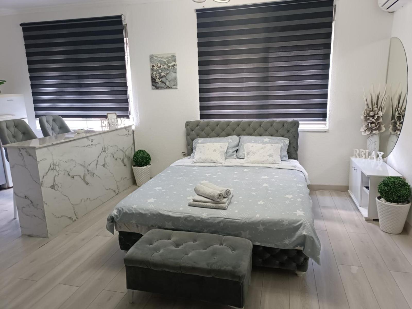 Apartman U Centru Šid Eksteriør bilde